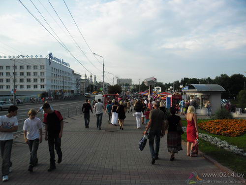 Улица Ленина на Славянском Базаре