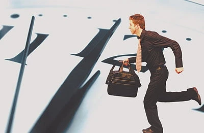 12 человек опоздали на работу в день проверки КГК