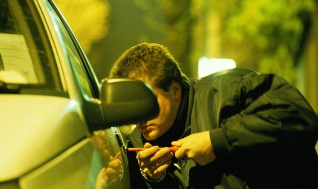 Полочанин угонял автомобили, подбирая к ним ключ