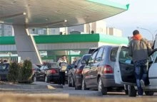 С 11 апреля снова поднимутся цены на топливо