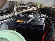 Из незакрытой машины украли аккумулятор