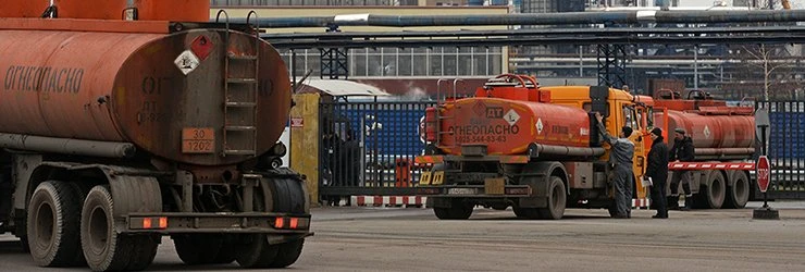 Беларусь отказывается поставлять в РФ бензин в согласованных объемах