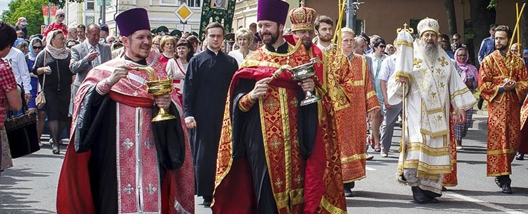 Крестный ход в День памяти преподобной Евфросинии Полоцкой