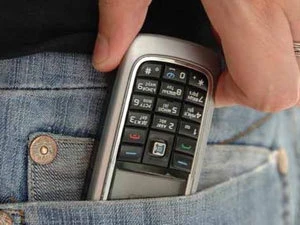 Украл мобильник прямо из павильона