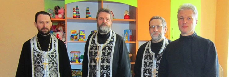 Священнослужители Свято-Покровской церкви освятили Полоцкую детскую поликлинику