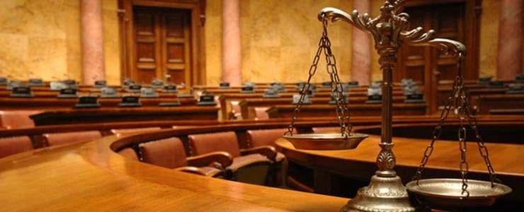 Отменено решение суда Новополоцкого суда, оштрафовавшего женщину за слово «ведьма»