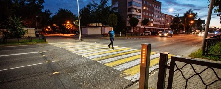 Пешеходный переход в районе «Универсама №26» оснастили световой сигнализацией