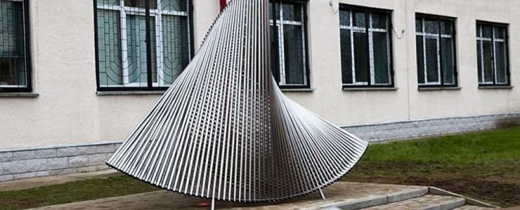 В Новополоцке поставили памятник математической формуле