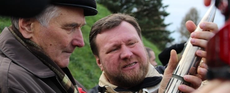 В Полоцке на Кургане Бессмертия вскрыли «капсулу времени» с завещанием потомкам