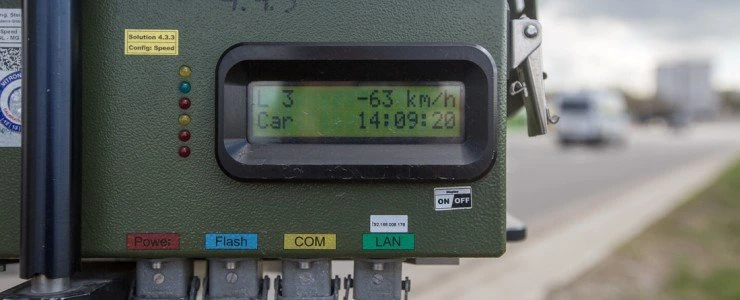 Водители уверены, что камера скорости в Полоцком районе неисправна, и составляют коллективную жалобу