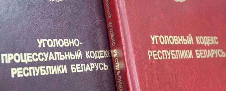 Уговаривали брать мобильники в рассрочку, а потом сдавали в ломбард: в Полоцке двое мужчин обвиняются в мошенничестве