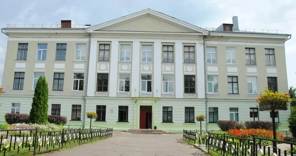 ГУО «Базовая школа № 12 имени И.Е. Алексеева г. Полоцка»