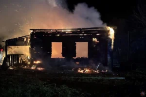 В Полоцком районе из-за перекала печи сгорел жилой дом