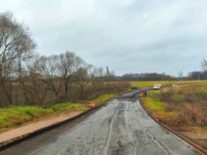 Начались работы по модернизации дороги возле деревни Экимань