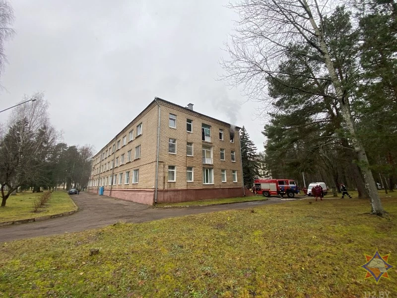 В Новополоцкой городской больнице ликвидировали возгорание, эвакуировано 35 человек