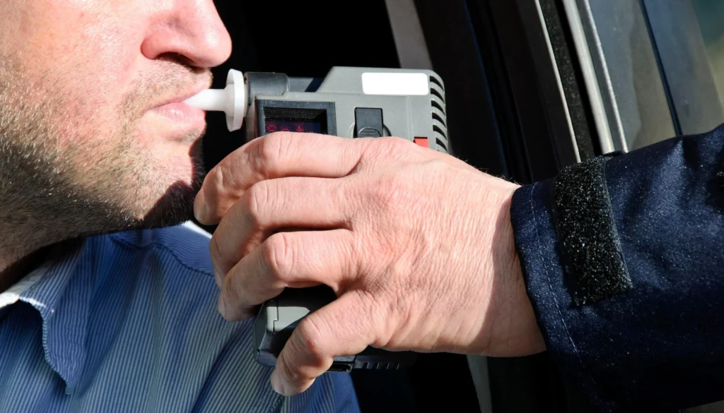 В Новополоцке инспекторы ГАИ задержали нетрезвого водителя с ребенком в салоне