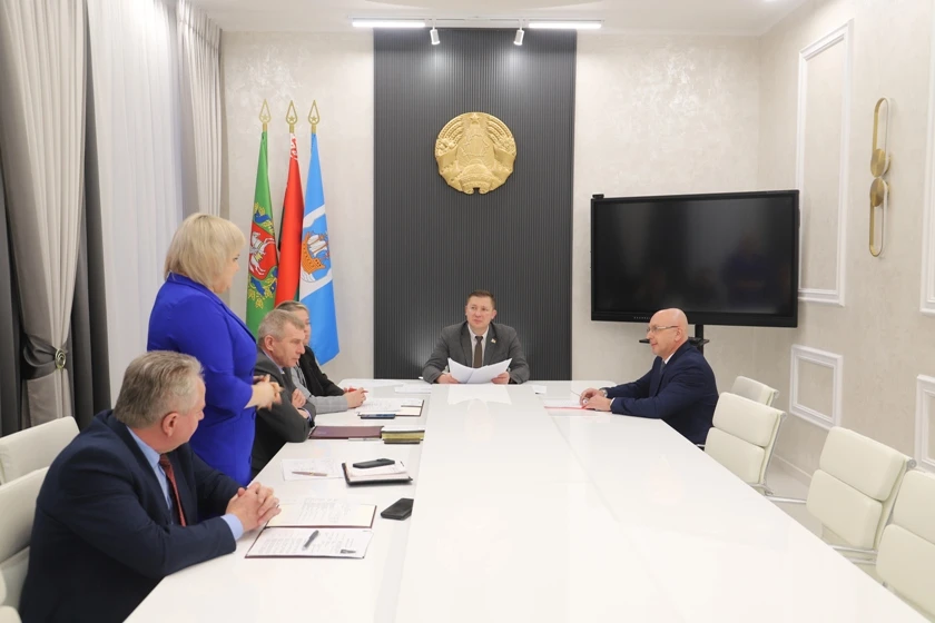 В Полоцком районе обсудили продление контрактов с руководителями учреждений