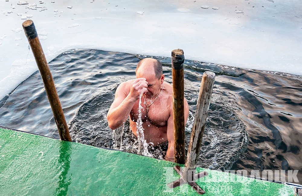 Где новополочанам окунуться в проруби на Крещение?