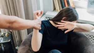 В Новополоцке мужчину осудили за угрозу убийством супруге