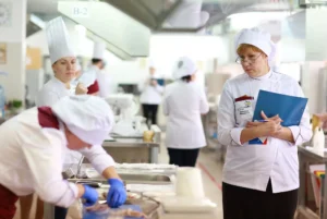 Центр занятости Новополоцка объявил набор на бесплатное обучение поваров