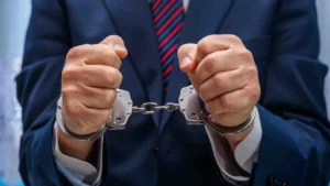 Руководитель котельной в Полоцке приписывал смены работникам и матери