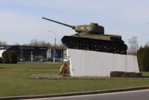 Танк Т-34 в Полоцке временно уберут с кольца перед Днём Победы