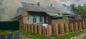 В Полоцке загорелся жилой дом на улице Железнодорожной
