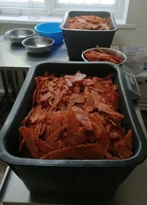 В Полоцком районе приостановили работу цеха по производству мясных чипсов